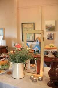 Set table with candles Van Brakel stoor